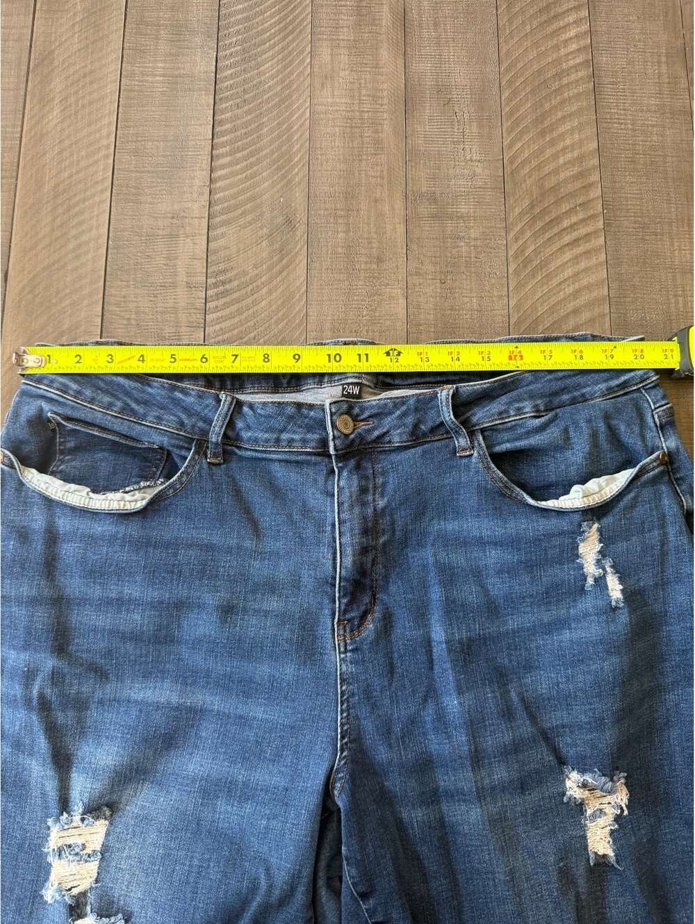 Judy Blue Relaxed Fit Distressed Jeans - Picture 9 of 11